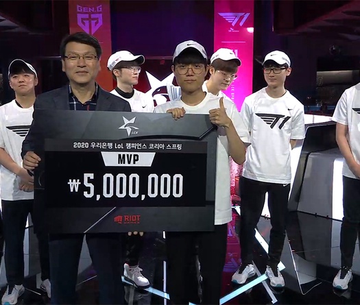 Cuzz lu mờ Clid, đoạt danh hiệu MVP chung kết LCK Mùa Xuân 2020