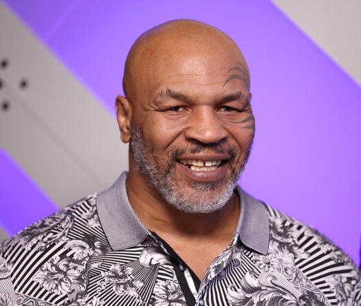 "Ông già" 53 tuổi Mike Tyson tập luyện để trở lại