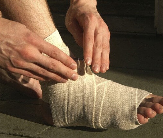 3 động tác tập bổ trợ cơ bản cho chân chắc khỏe, tránh chấn thương