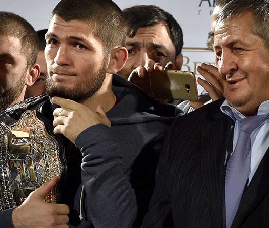 Cha Khabib phải chuyển đến Moscow vì bệnh tình trở nặng