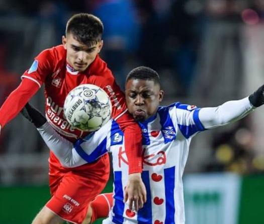 Heerenveen ưu tiên mua thêm hậu vệ