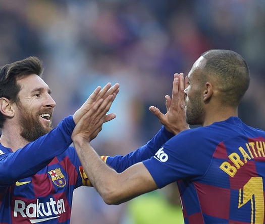 Braithwaite bị vợ nghi có tình nhân khi đàm phán bí mật với Barca