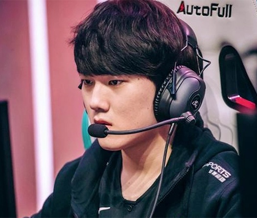 SN vs TES: SofM sẽ phải tập trung vào Jackeylove?