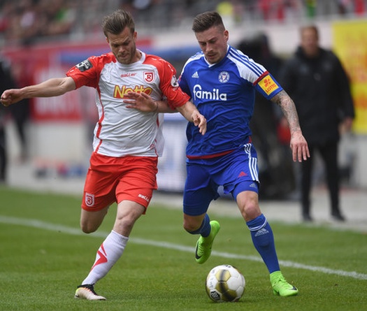 Nhận định Jahn Regensburg vs Holstein Kiel, 18h00 ngày 16/05, Hạng 2 Đức