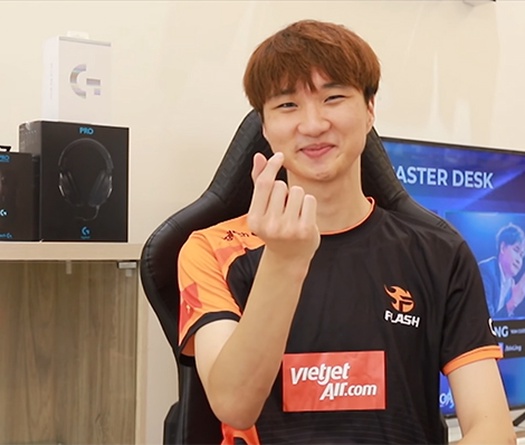 FL Profit - Bom tấn Team Flash hay canh bạc lớn của VCS?