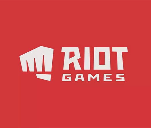 Giám đốc của Riot bị sa thải vì nhạo báng George Floyd