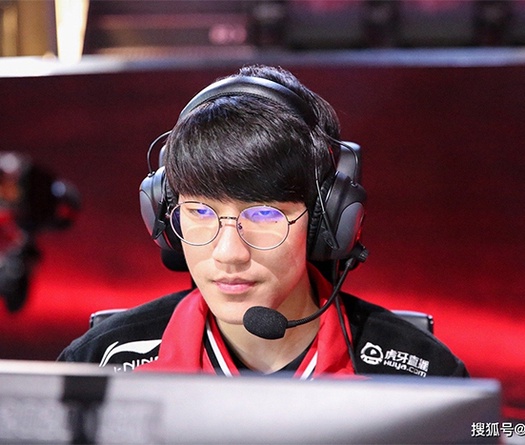 Tin chuyển nhượng LMHT 8/9: Tarzan sẽ  đến LPL ở mùa giải 2021?