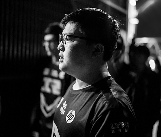 Xạ thủ Uzi giải nghệ, chia tay với LOL chuyên nghiệp