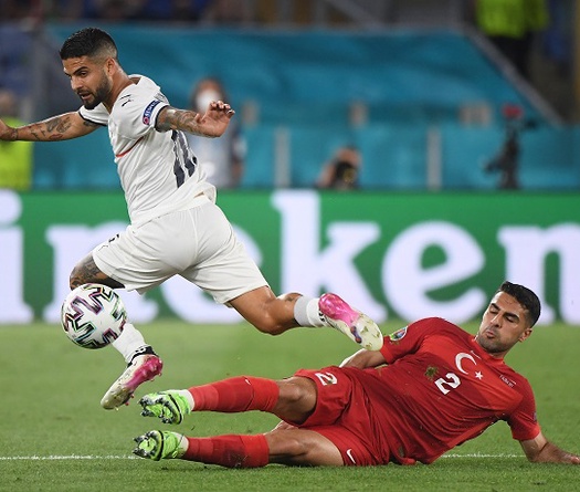 Italia tạo cách biệt chưa từng có về dứt điểm trước Thổ Nhĩ Kỳ