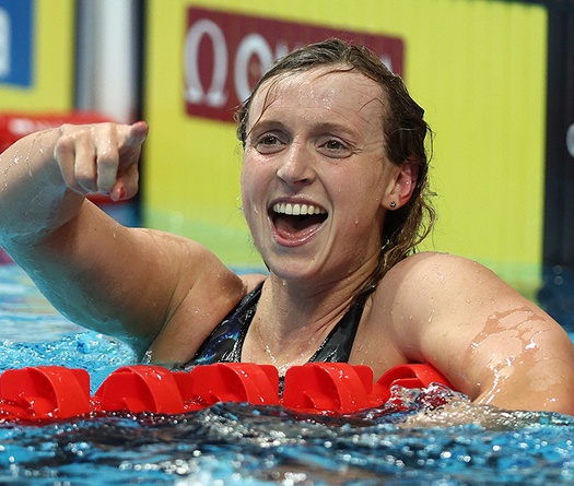 “Siêu kình ngư” Katie Ledecky lập kỳ tích chưa từng có tại giải bơi thế giới