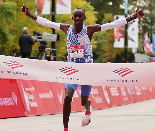 Kỷ lục thế giới chạy marathon “tưởng như bất tử” của Eliud Kipchoge bị phá sâu