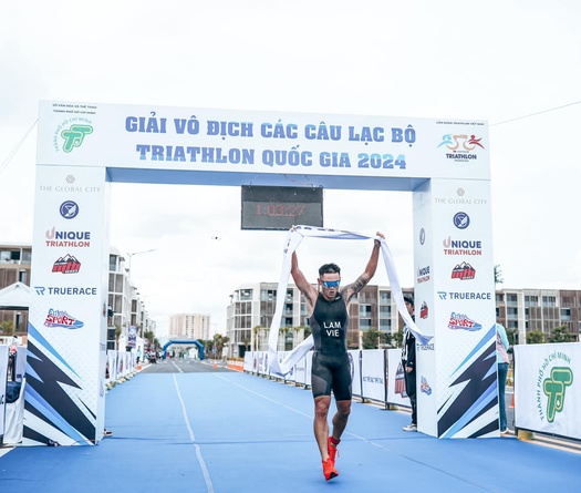 Lâm Quang Nhật đăng quang giải triathlon các CLB vô địch quốc gia 2024