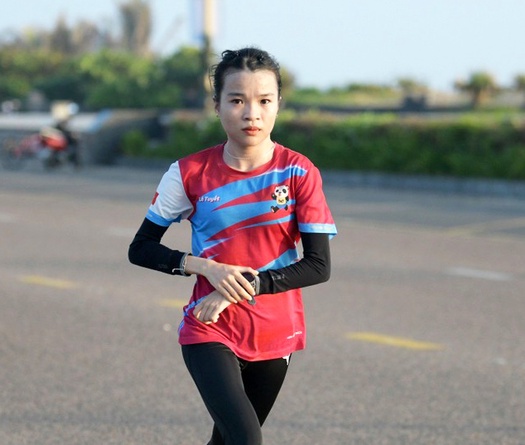 Lê Thị Tuyết tròn 20 tuổi và mục tiêu lớn ở giải marathon quốc gia trên quê nhà