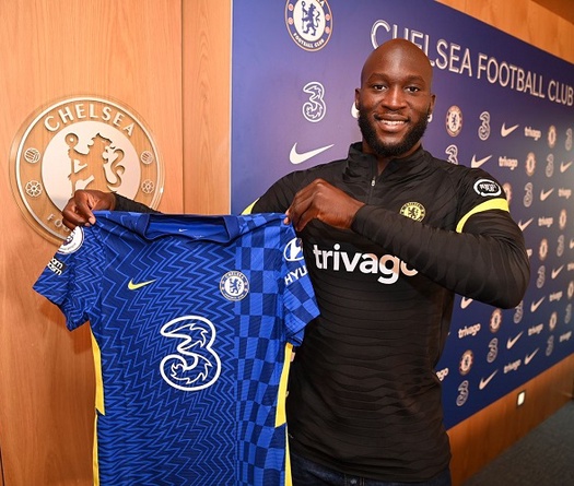 Ra mắt Chelsea, Lukaku từng đối đầu tệ hại thế nào trước Arsenal?