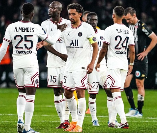 PSG vô địch Ligue 1 vẫn quyết định sa thải HLV