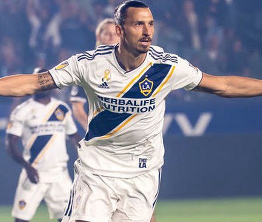 Ibrahimovic bóng gió ý định tái hợp Mourinho