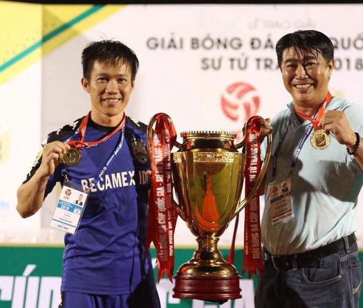 “Cận vệ già” Tấn Tài nói gì trong ngày Becamex Bình Dương vô địch Cúp Quốc gia 2018