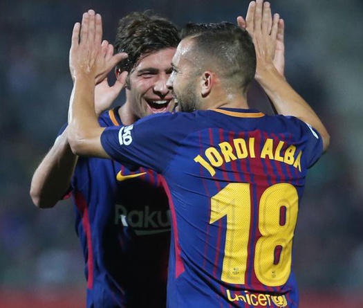 Nghịch lý thú vị ở hàng thủ giúp Barca thăng hoa