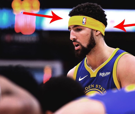 Vì sao Klay Thompson quyết định đeo băng đầu trong trận đấu kỷ lục?