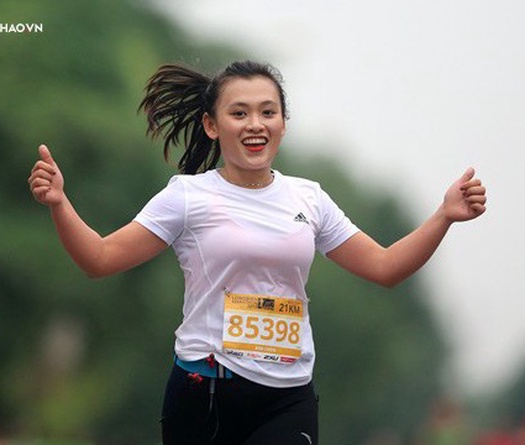 Chiêm ngưỡng dàn người đẹp tại Longbien Marathon 2018