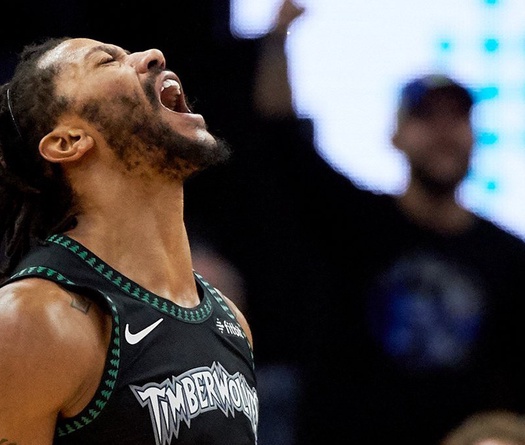 Derrick Rose - đóa hồng đẫm lệ