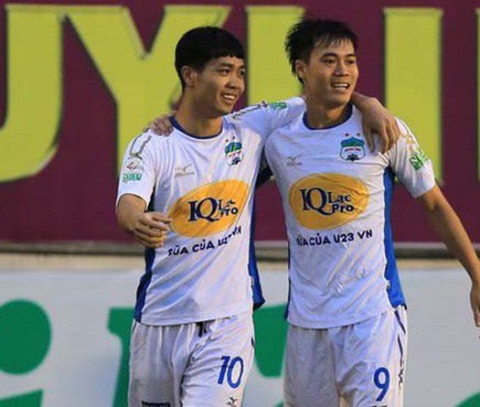 Bất ngờ với khả năng "nổ súng" của Công Phượng và Văn Toàn trong 3 năm qua tại Mỹ Đình