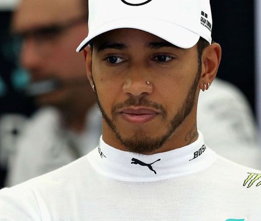 Hamilton bào chữa khi bị chỉ trích vì không thích F1 tổ chức ở những vùng đất mới