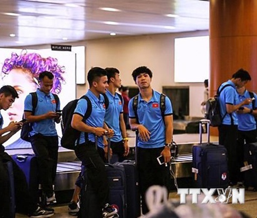 Tuyển Việt Nam đến Yangon, sẵn sàng cho trận đấu với chủ nhà Myanmar