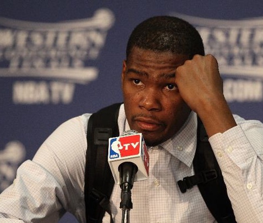 Cơn sóng chống đối Kevin Durant xô bờ, nạn nhân sắp không chịu nổi