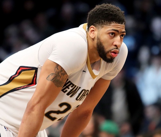 Quả ném phạt oan nghiệt phá hỏng ngày cán mốc 10.000 điểm của Anthony Davis 