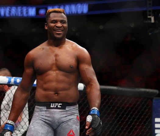 Francis Ngannou, chỉ 45 giây để bỏ túi thêm hơn 1 tỉ đồng 