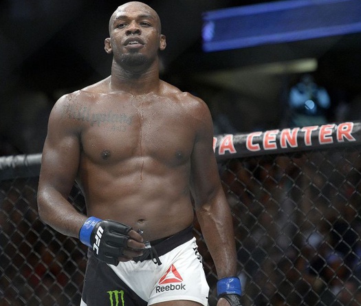 Jon Jones trở mặt, tuyên bố Daniel Cormier không xứng đáng với trận tái đấu