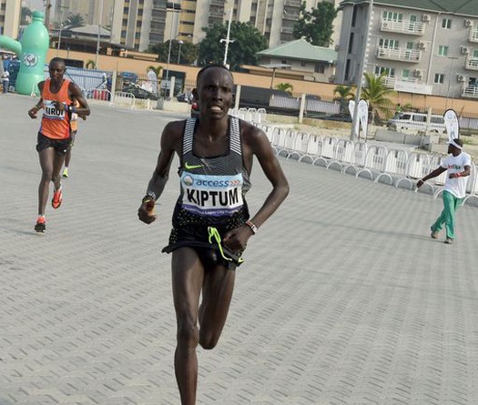 "Vô danh đại hiệp" phá KLTG half marathon từng bị Chicago Marathon chê