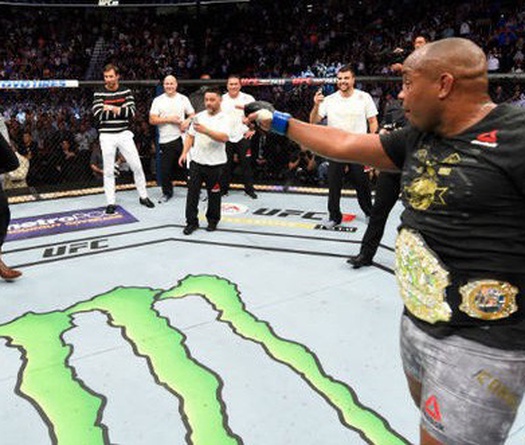 Brock Lesnar nhiều khả năng sẽ là đối thủ cuối cùng của Daniel Cormier