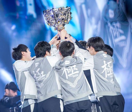 Những kỉ lục không tưởng về tiền, thời gian của CKTG 2018 Liên Minh Huyền Thoại 