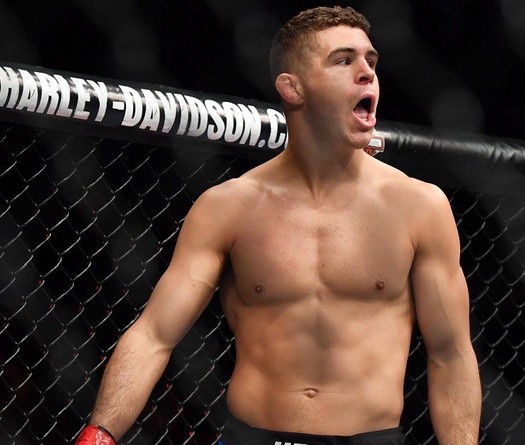 Al Iaquinta: Muốn tái đấu Khabib? McGregor phải bước qua xác tôi trước!
