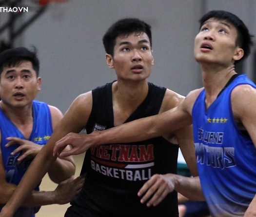 Màn trình diễn mãn nhãn của đội tuyển bóng rổ nam U20 Việt Nam trước CLB Bắc Quang Motors và Hustle