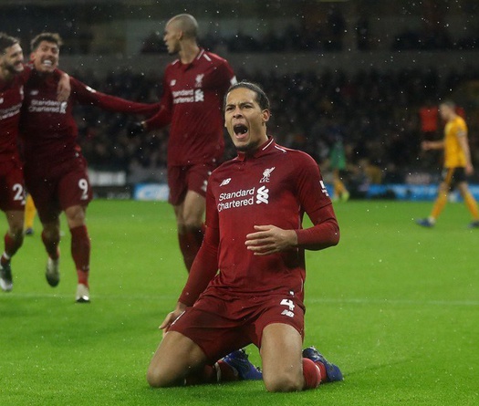 Tại sao Arsenal bỏ qua cơ hội mua Van Dijk với giá rẻ khó tin?