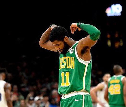 Kyrie Irving tiết lộ đã mời cả dòng họ đến dự trận đấu Giáng sinh của mình
