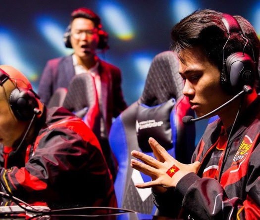 Kết quả vòng bảng AIC 2018: Swing Phantom dừng bước, Team Flash và Overclockers gặp khó khăn