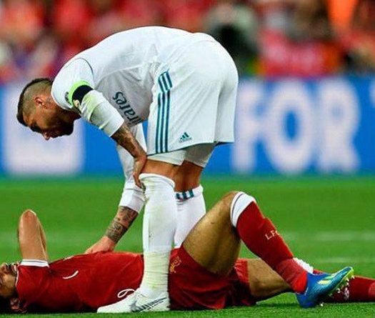 Chơi xấu và xấu chơi