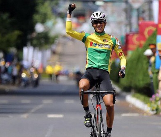 Pered Javier sắp chạm tay vào Áo Vàng chung cuộc Cúp xe đạp BTV 2018