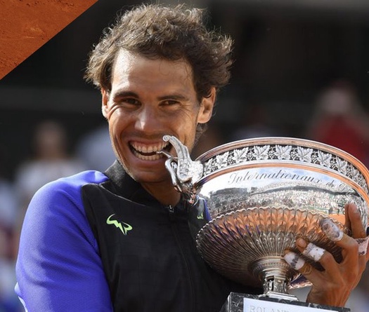 Khoảnh khắc Roland Garros: Rafael Nadal "đốn tim" người hâm mộ như thế nào?