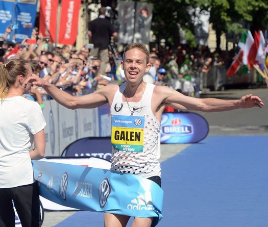 Gạt nỗi buồn Boston Marathon, Galen Rupp vô địch ở Prague với kỷ lục mới