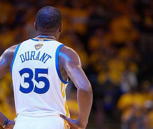 Ngôi sao NBA Kevin Durant lộ ý định về hưu