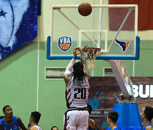 "Quái vật" Jaywuan Hill giúp Thang Long Warriors hạ đẹp Hanoi Buffaloes