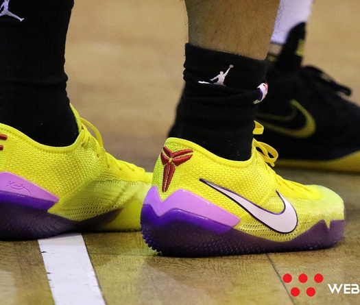 Vớ hồng là xưa rồi, Cantho Catfish giờ chơi hẳn "giày đội" với những mẫu Nike Kobe cực chất