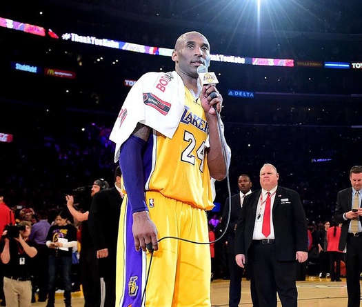 Vì sao fan Kobe Bryant không ưa LeBron James đến Lakers?