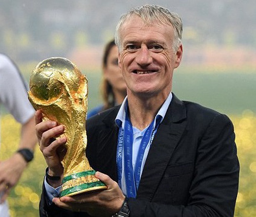 Didier Deschamps nói gì với ĐT Pháp trong giờ nghỉ trận chung kết World Cup 2018?