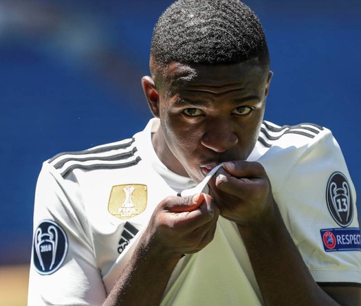 Thần đồng Vinicius sẽ vượt qua thách thức 20 năm tại Real Madrid?